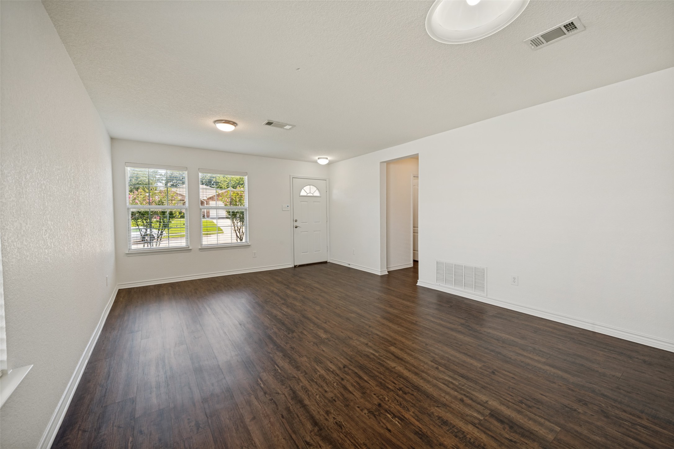8013 Hidden Oaks Drive Fort Worth TX 76120