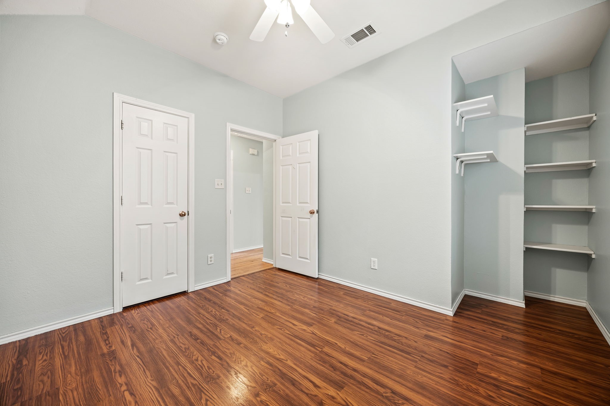 553 Valley View Drive Lewisville TX 75067