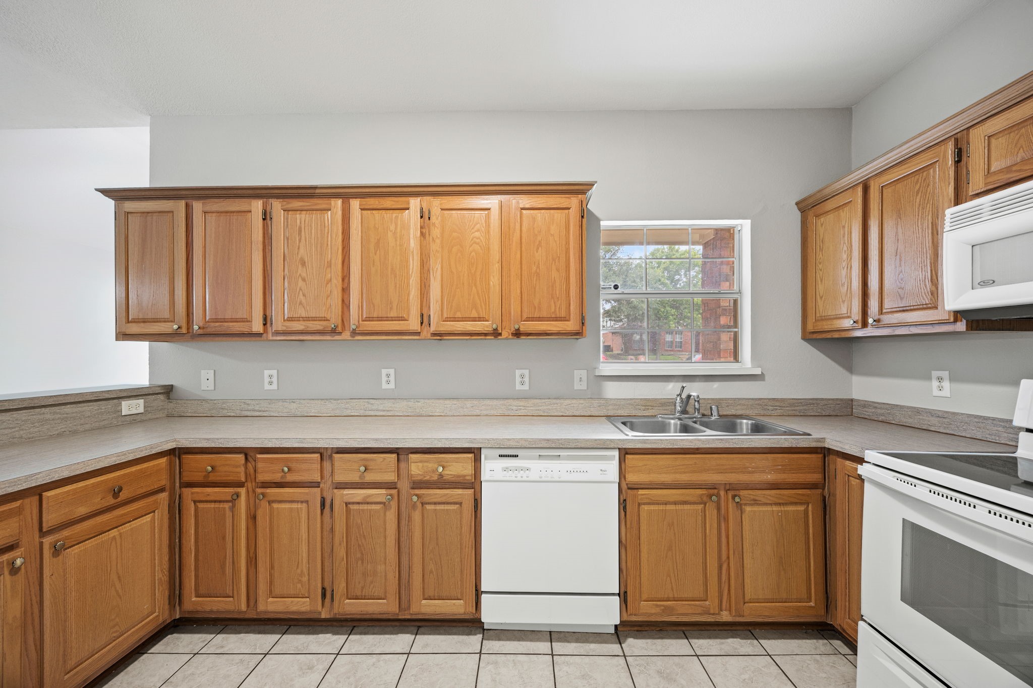 553 Valley View Drive Lewisville TX 75067