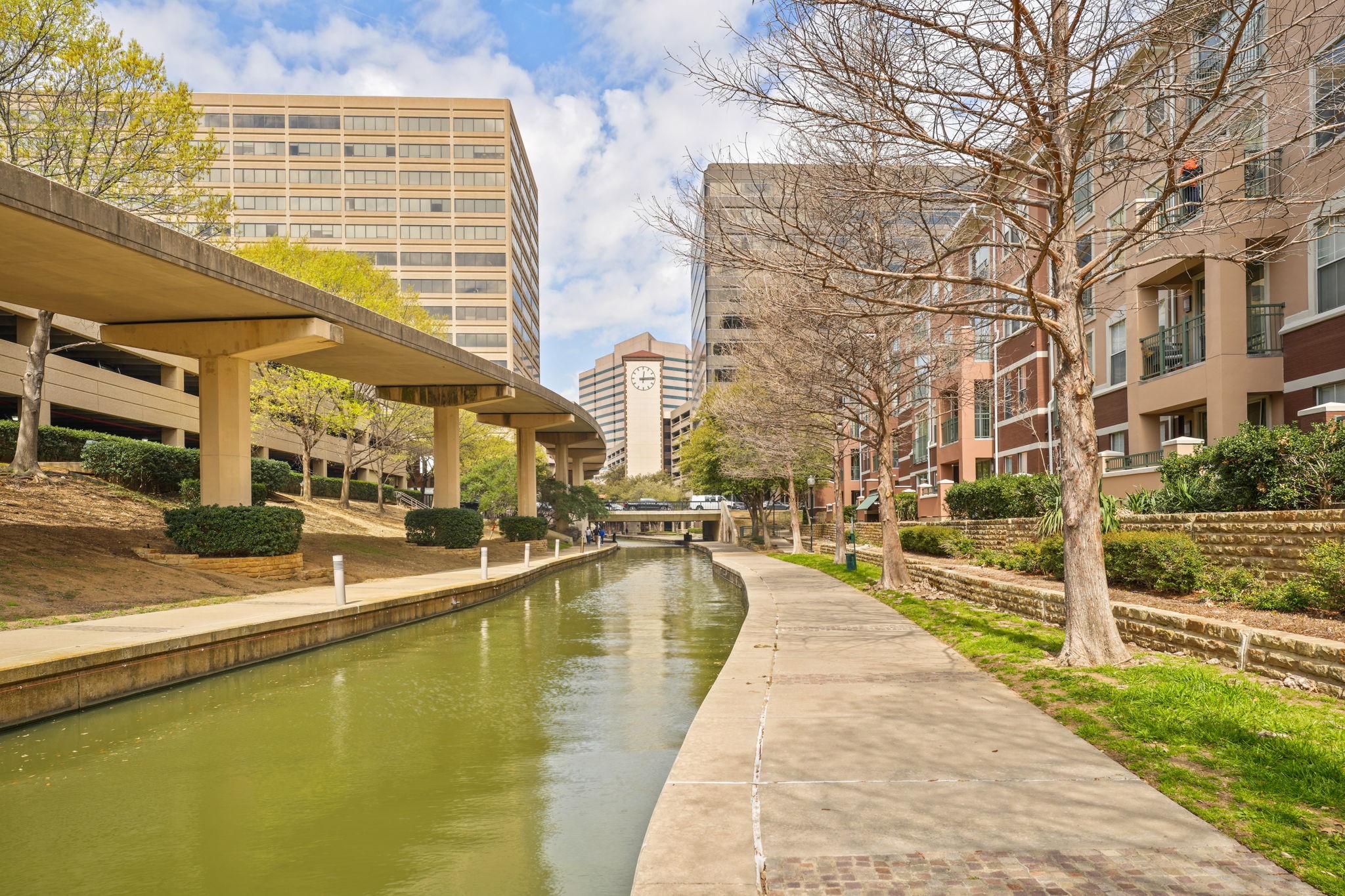 330 Las Colinas Boulevard E Irving TX 75039