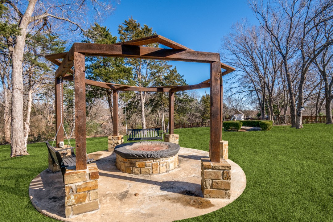 529 Chippendale Drive Heath TX 75032