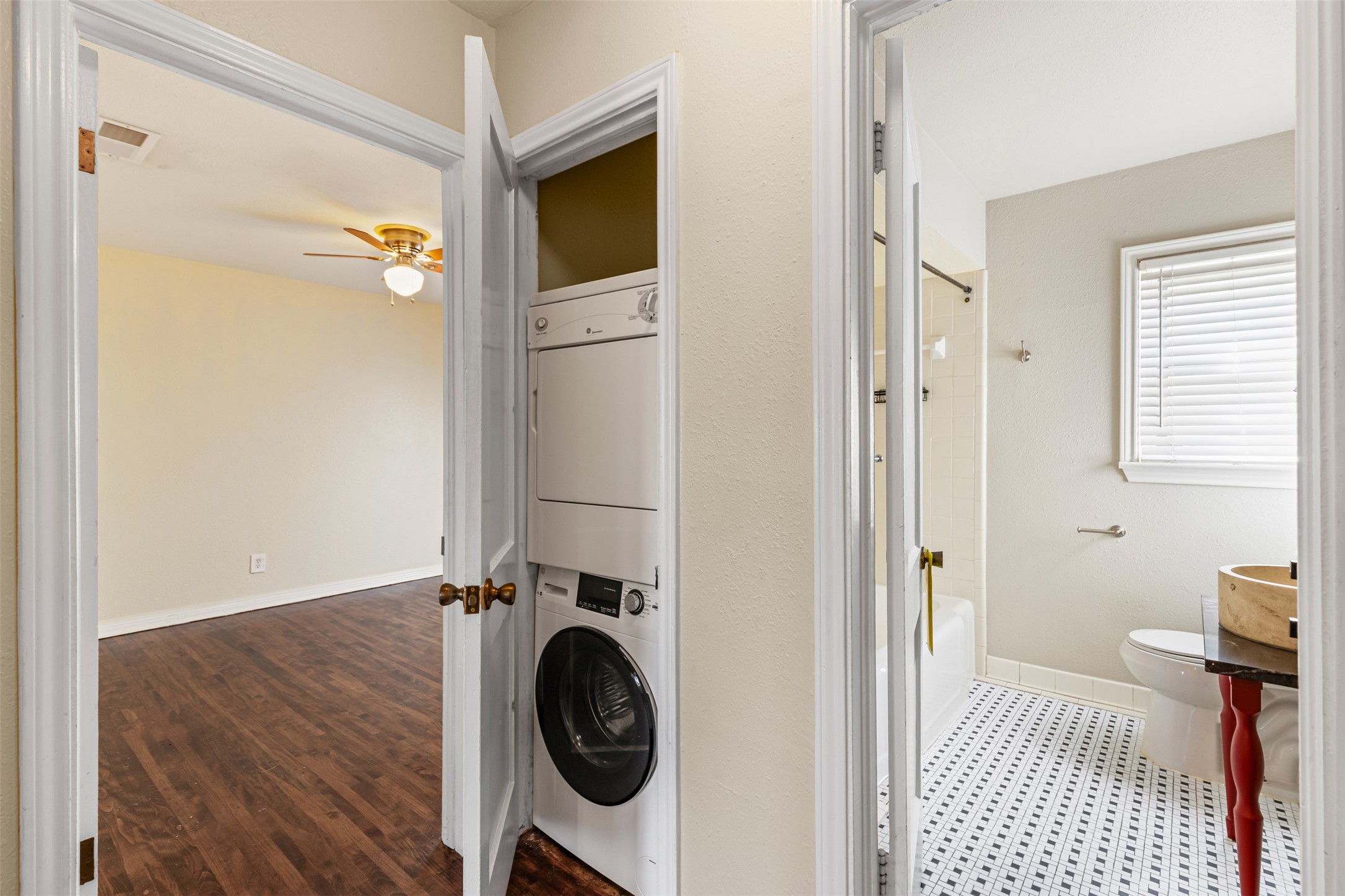 6343 Oriole Drive Dallas TX 75209