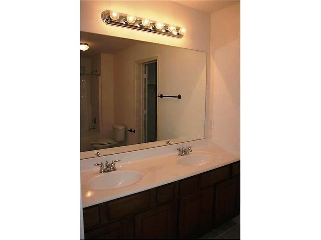 232 Seva Court Irving TX 75061
