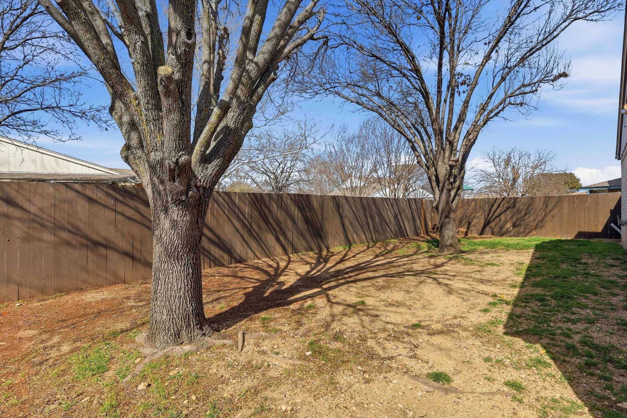 7733 Liz Lane Watauga TX 76148