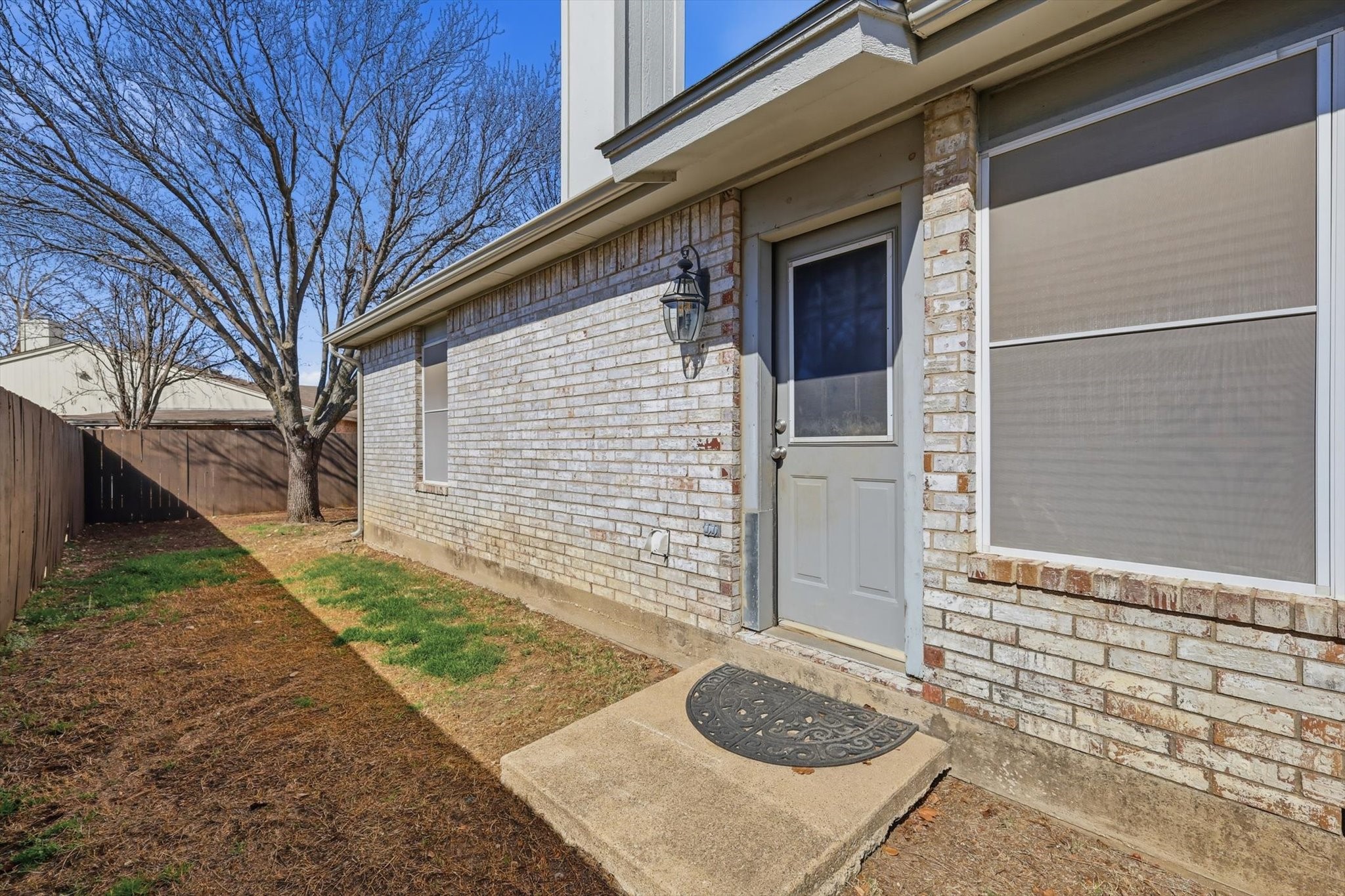 7733 Liz Lane Watauga TX 76148