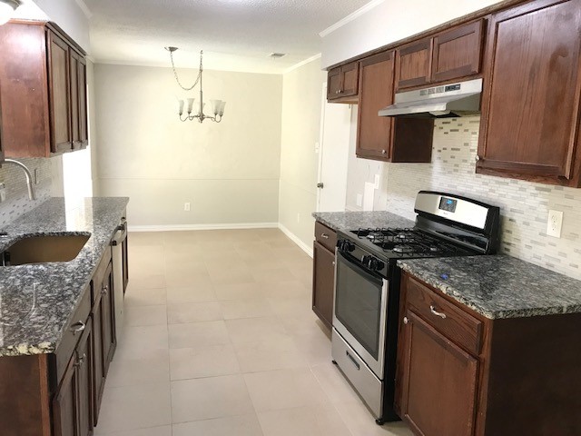 1302 Halifax Street Grand Prairie TX 75050