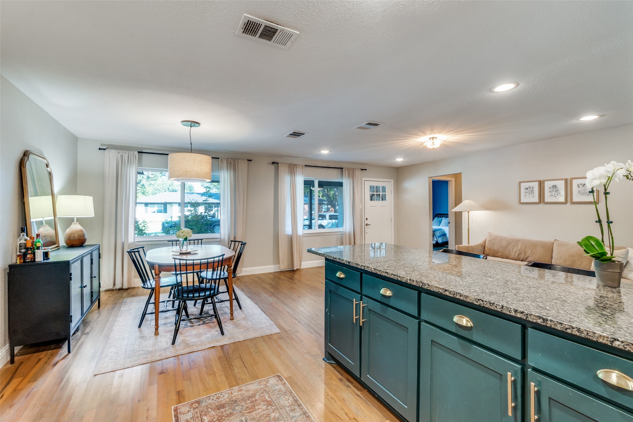 10226 Eastwood Drive Dallas TX 75228