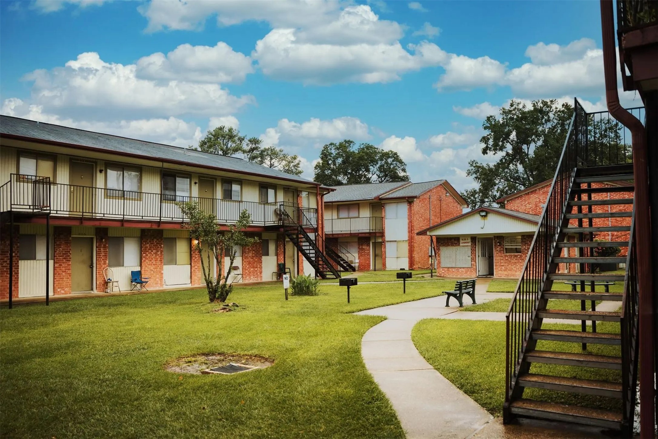 4422 Weaver Road Houston TX 77016