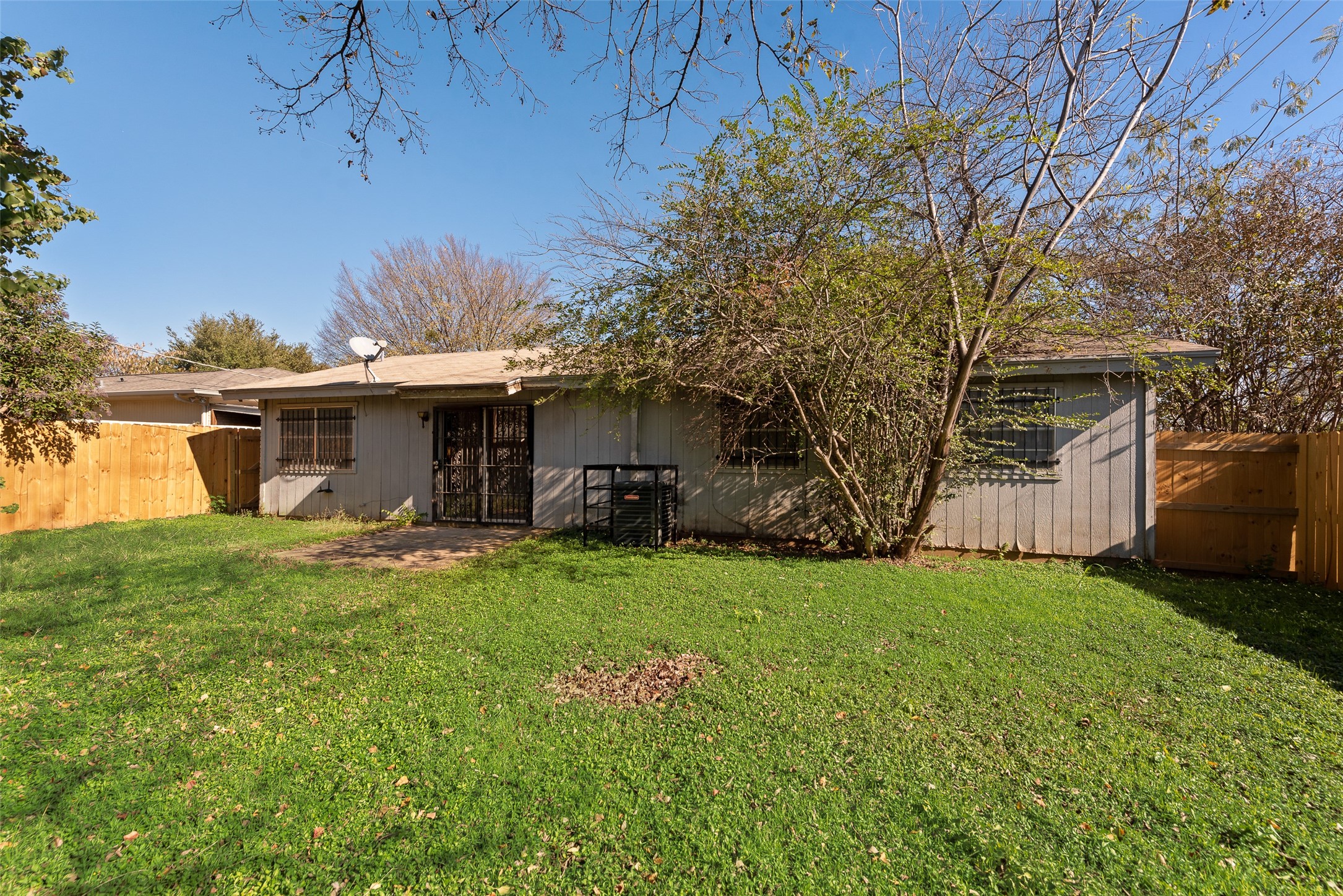 6924 Margaret Drive Forest Hill TX 76140