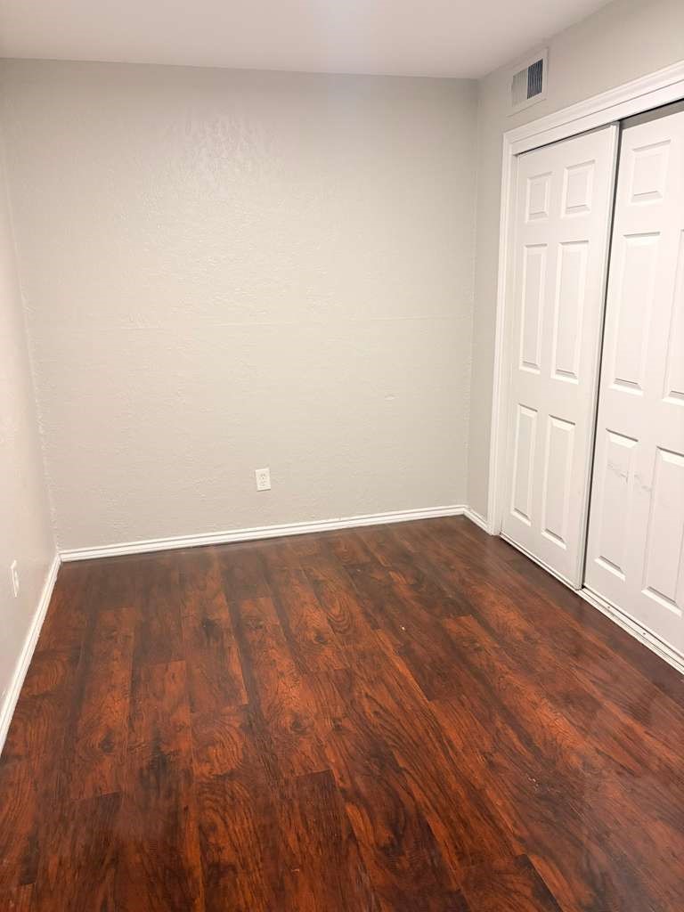 9821 Walnut Street Dallas TX 75243