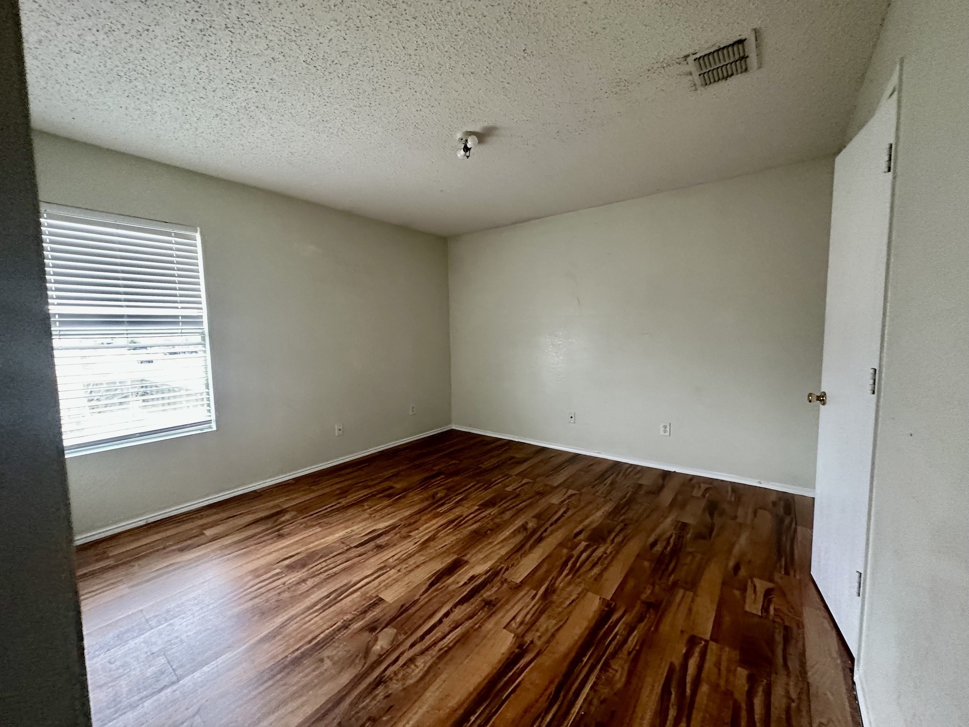 5437 New Castleton Lane Fort Worth TX 76135