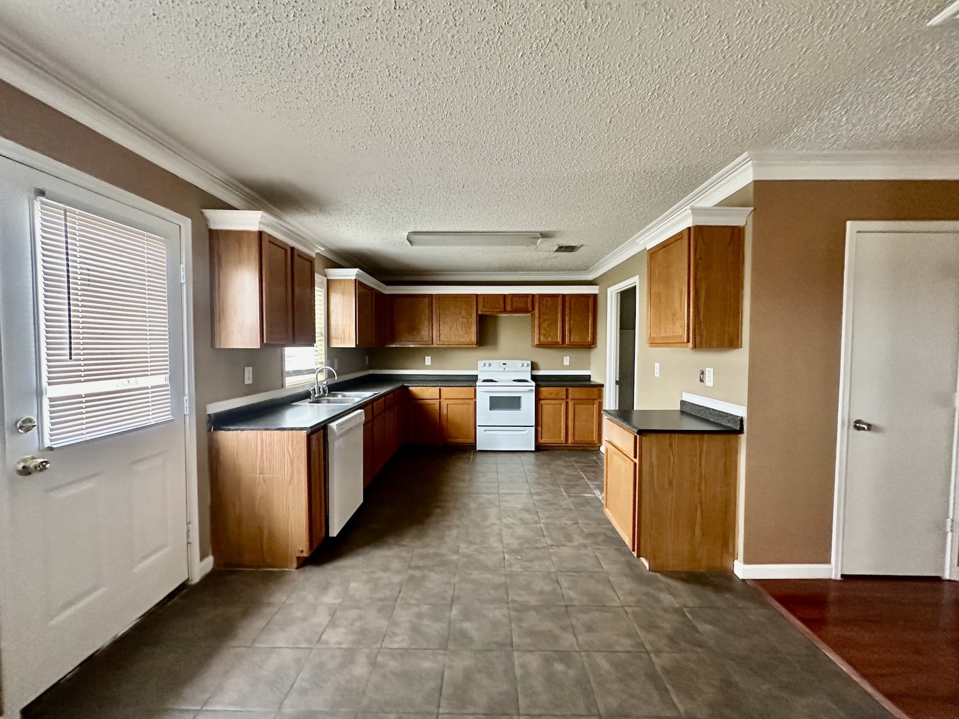 5437 New Castleton Lane Fort Worth TX 76135