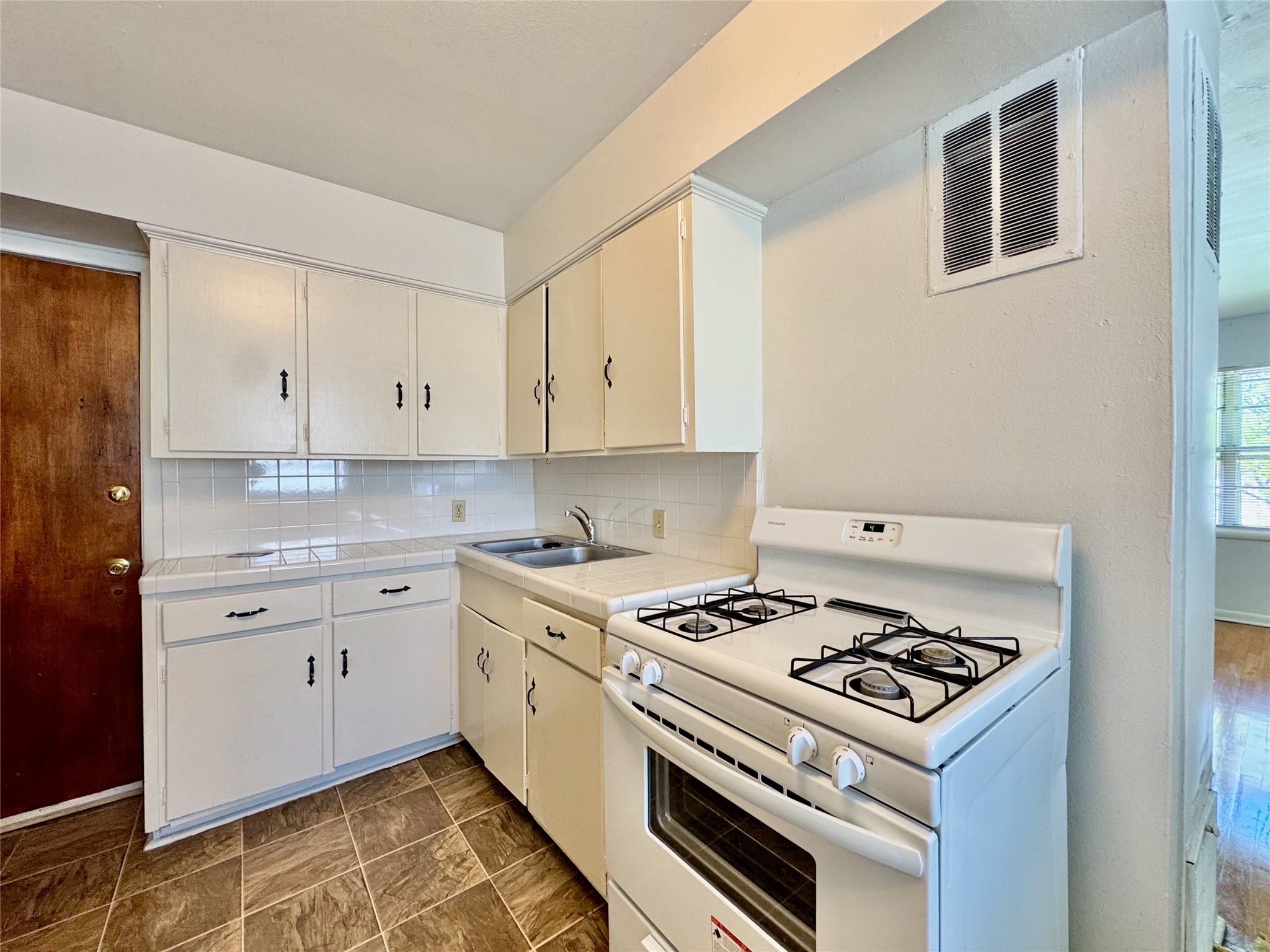 4916 Worth Street Dallas TX 75214