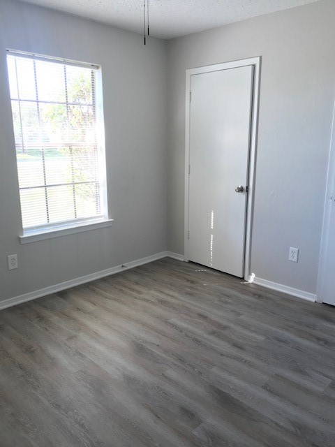 429 Signal Hill Court N Fort Worth TX 76112