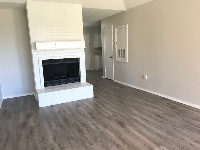 429 Signal Hill Court N Fort Worth TX 76112