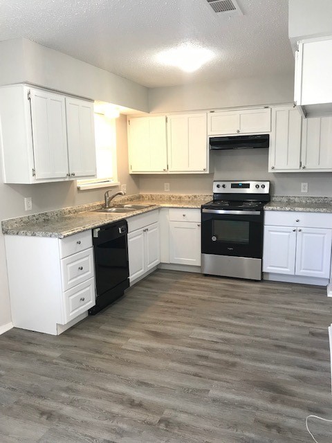 429 Signal Hill Court N Fort Worth TX 76112
