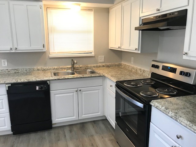 429 Signal Hill Court N Fort Worth TX 76112