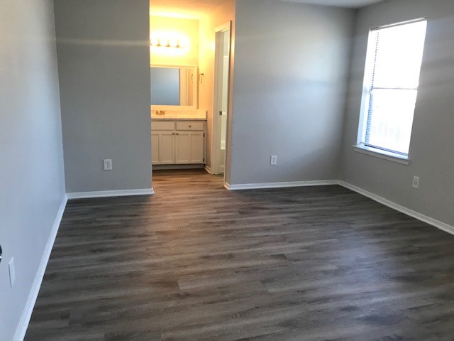 429 Signal Hill Court N Fort Worth TX 76112