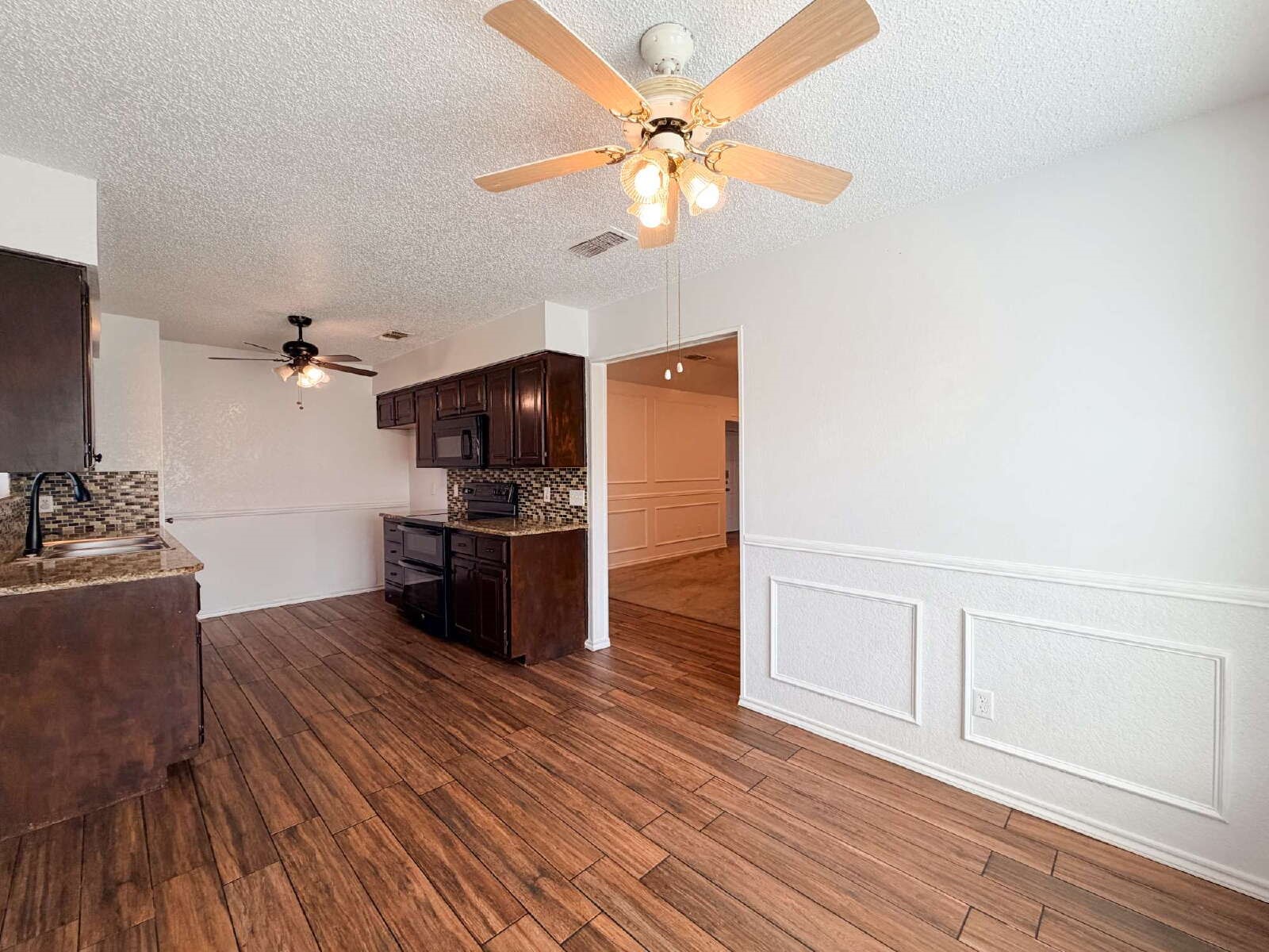 701 Daniels Drive Crowley TX 76036