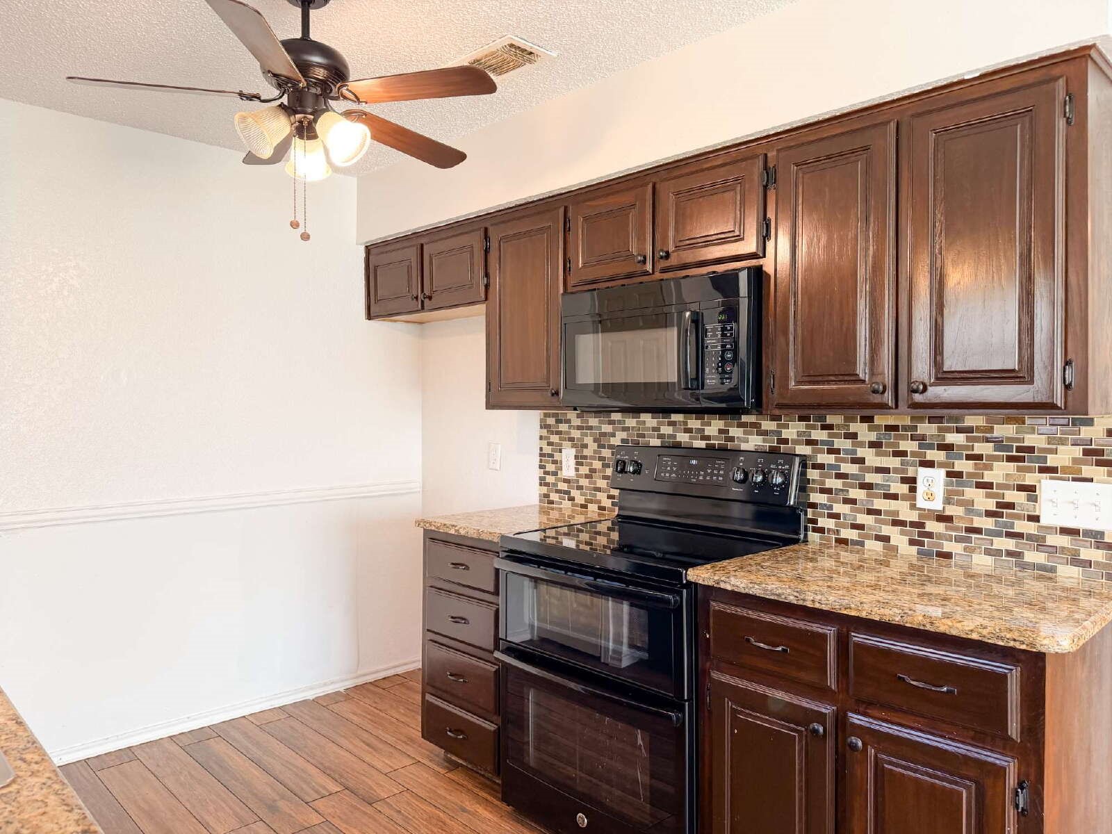 701 Daniels Drive Crowley TX 76036