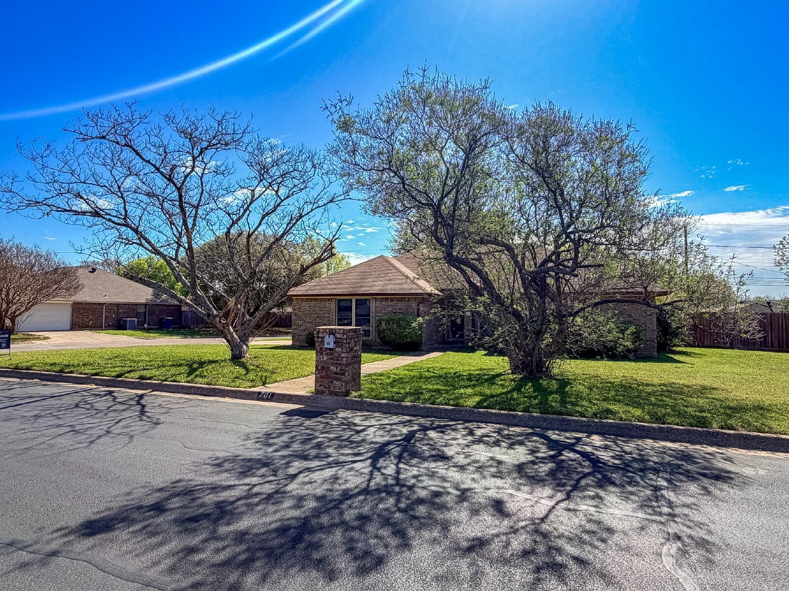 701 Daniels Drive Crowley TX 76036