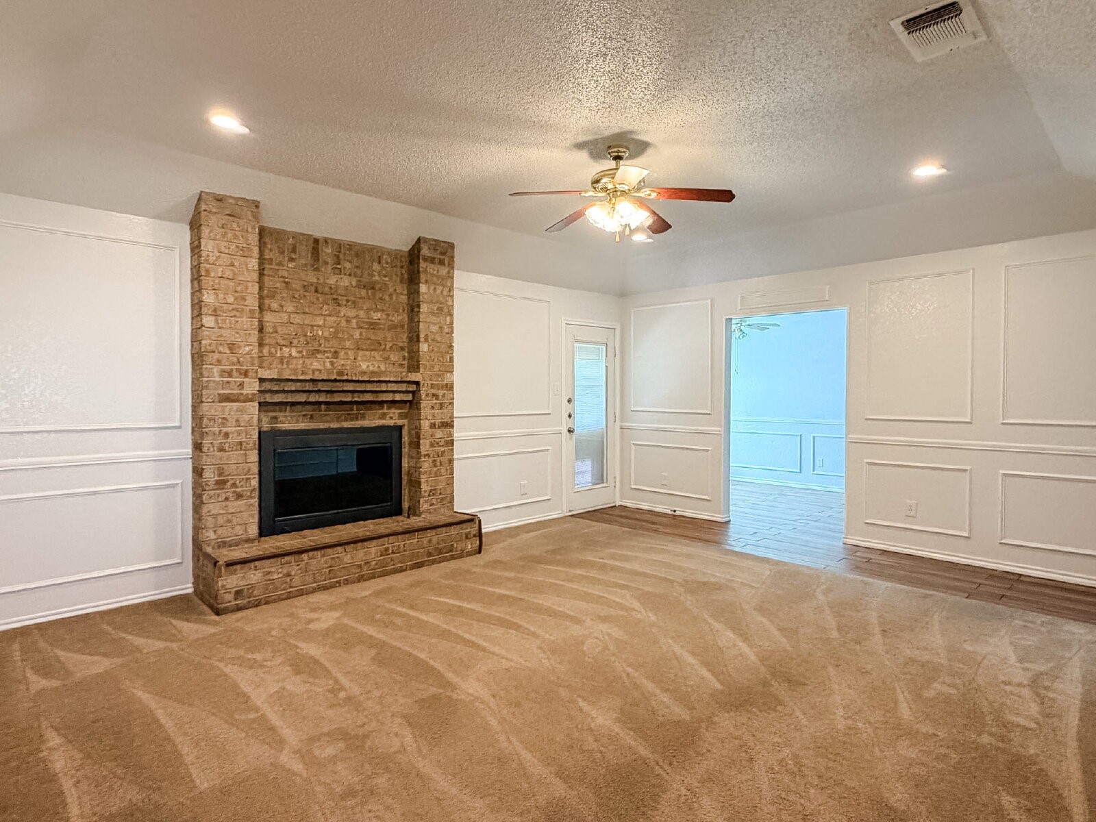 701 Daniels Drive Crowley TX 76036