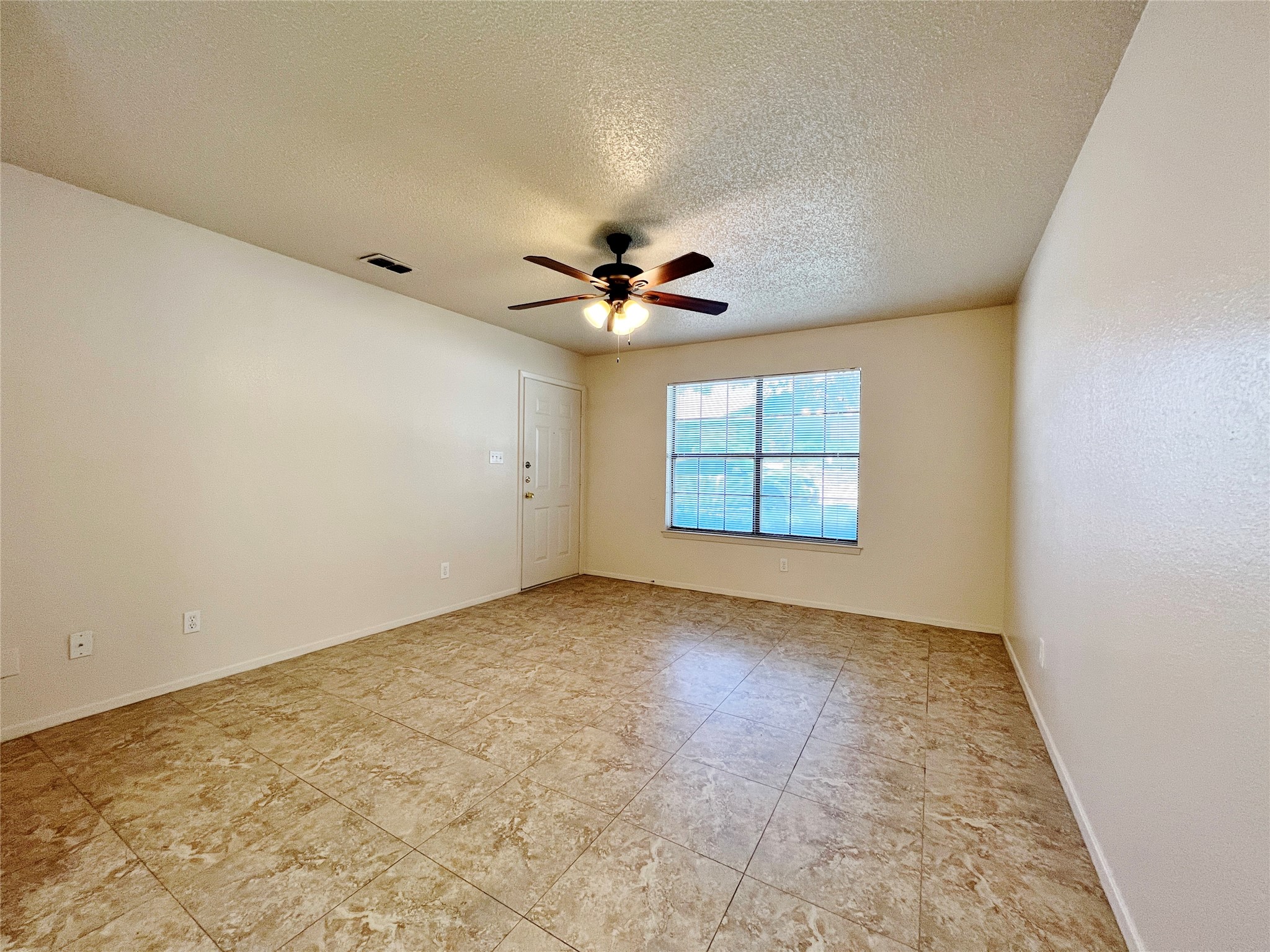 1110 S Rusk Street Weatherford TX 76086