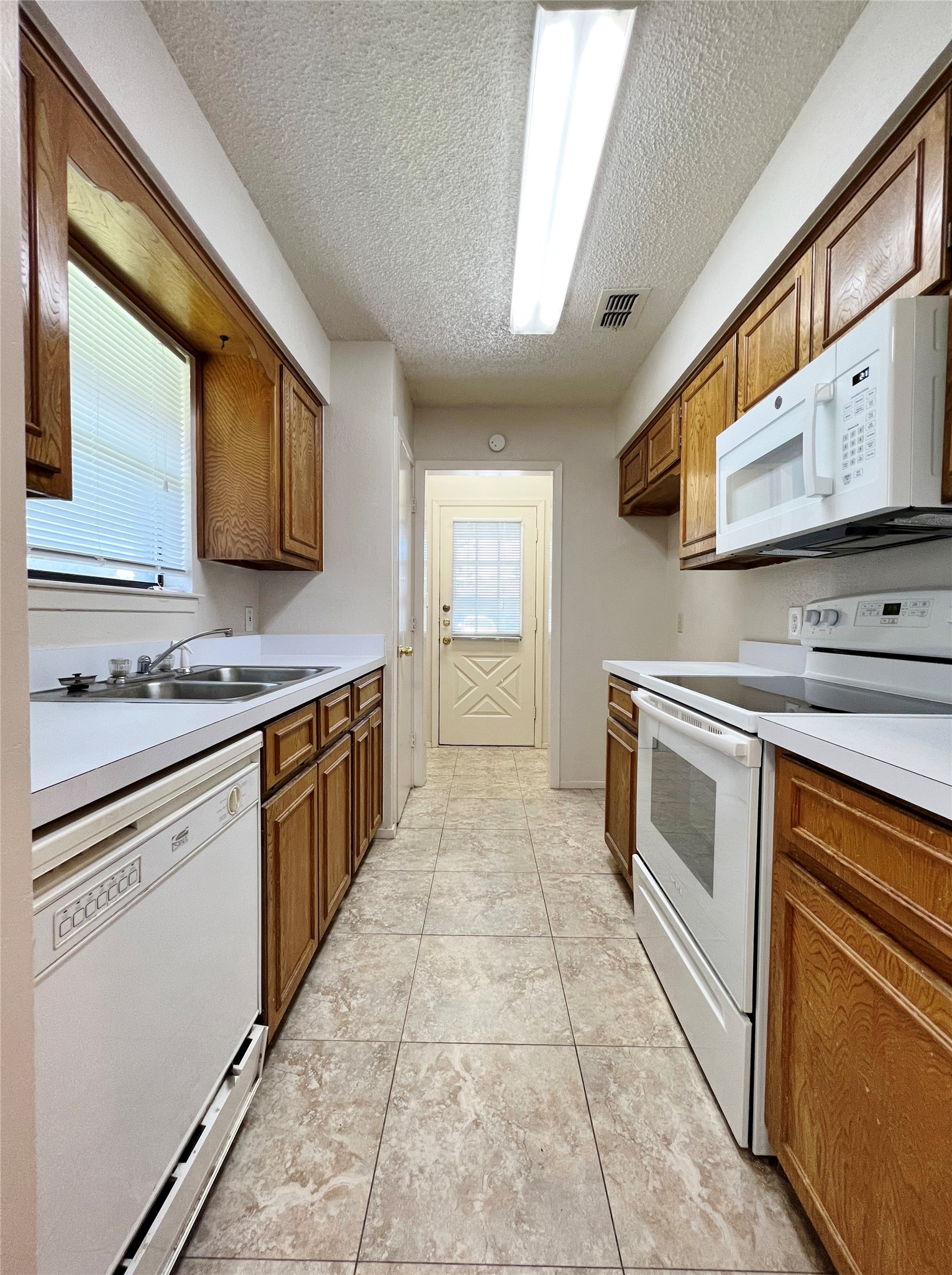 1110 S Rusk Street Weatherford TX 76086