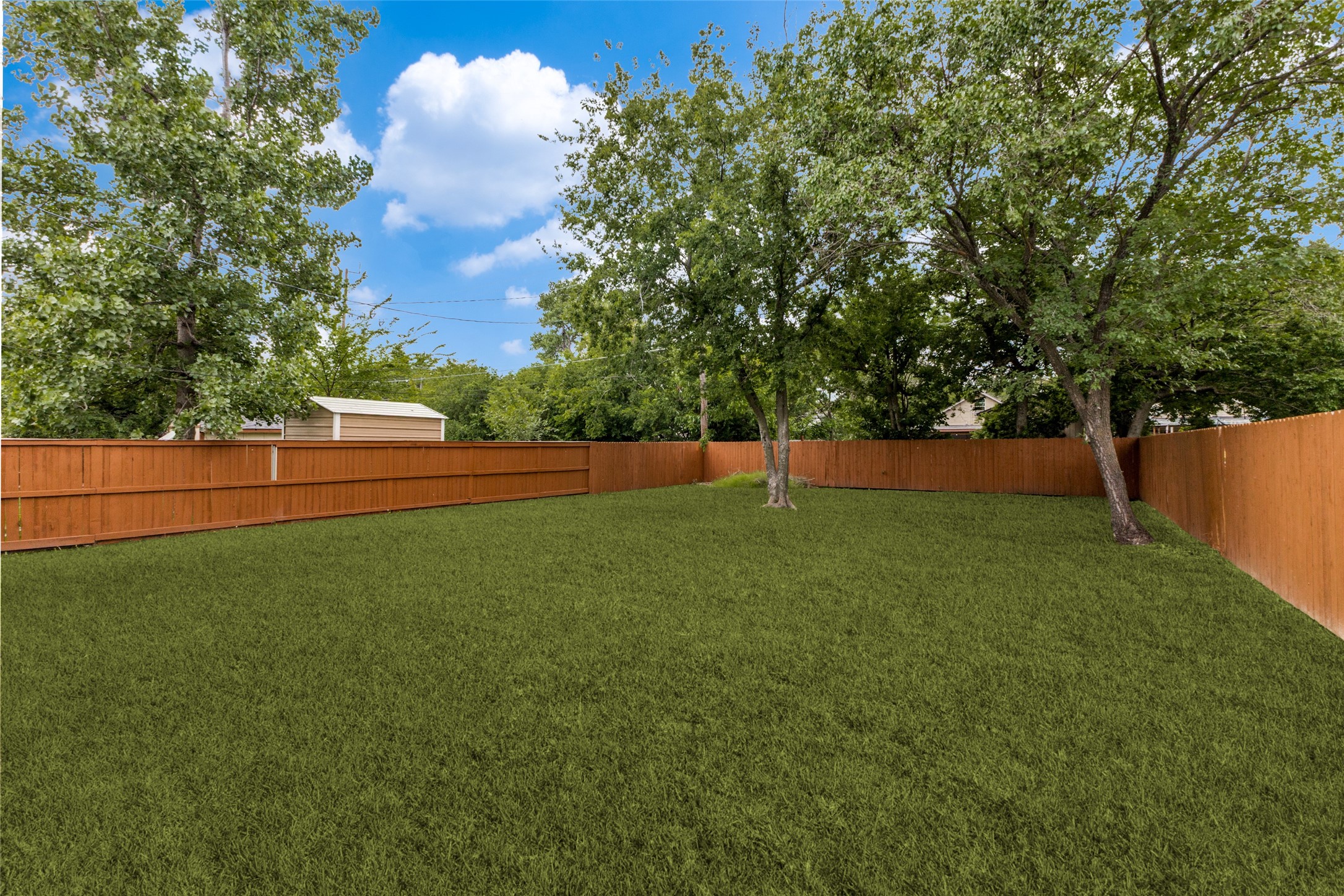1110 N Ross Avenue Sherman TX 75090