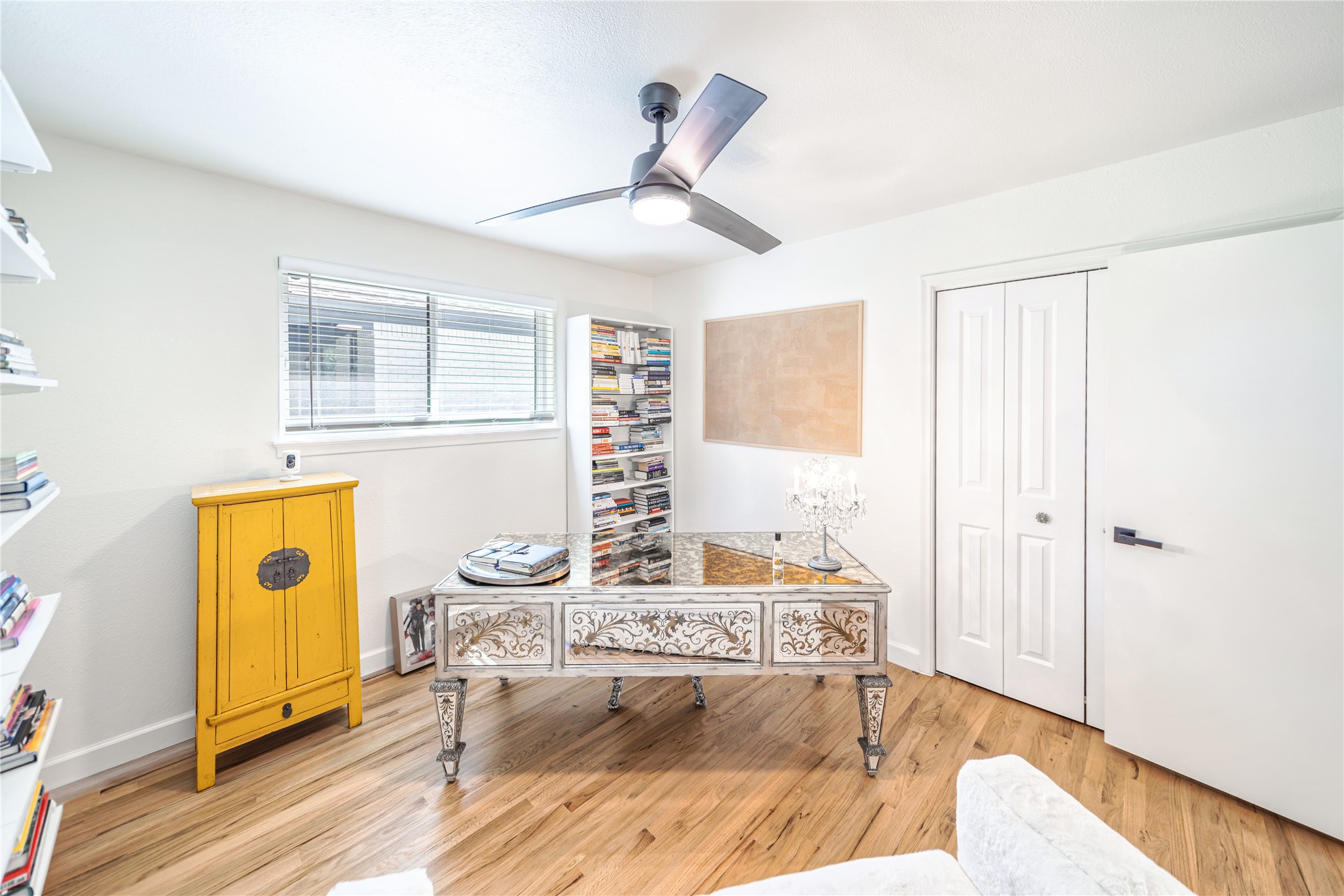 5837 Clendenin Avenue Dallas TX 75228