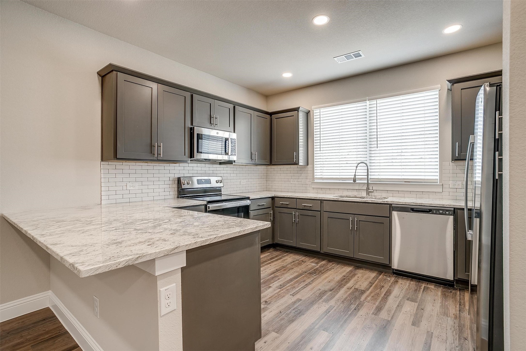 544 Lake Point Drive Weatherford TX 76087