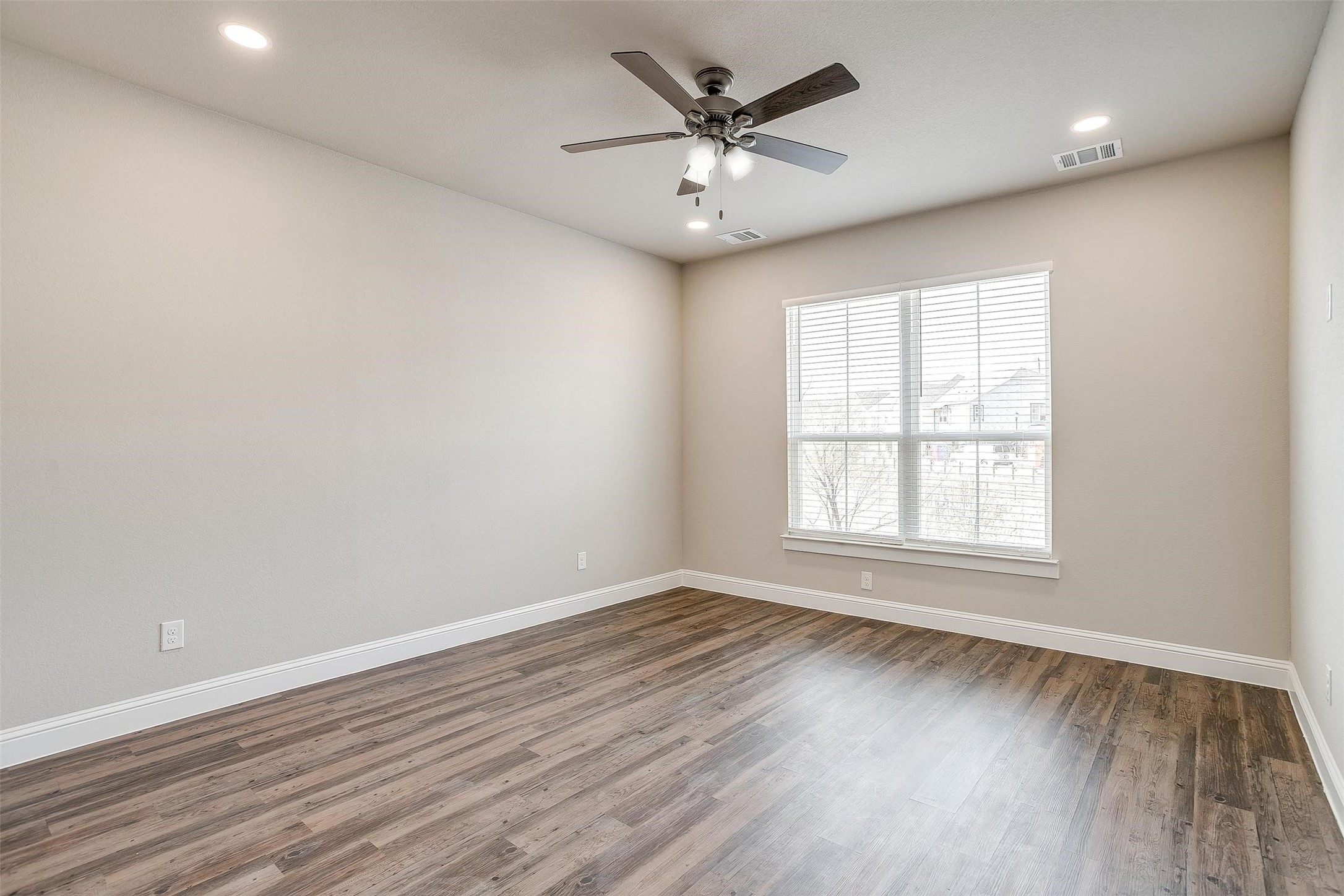 544 Lake Point Drive Weatherford TX 76087