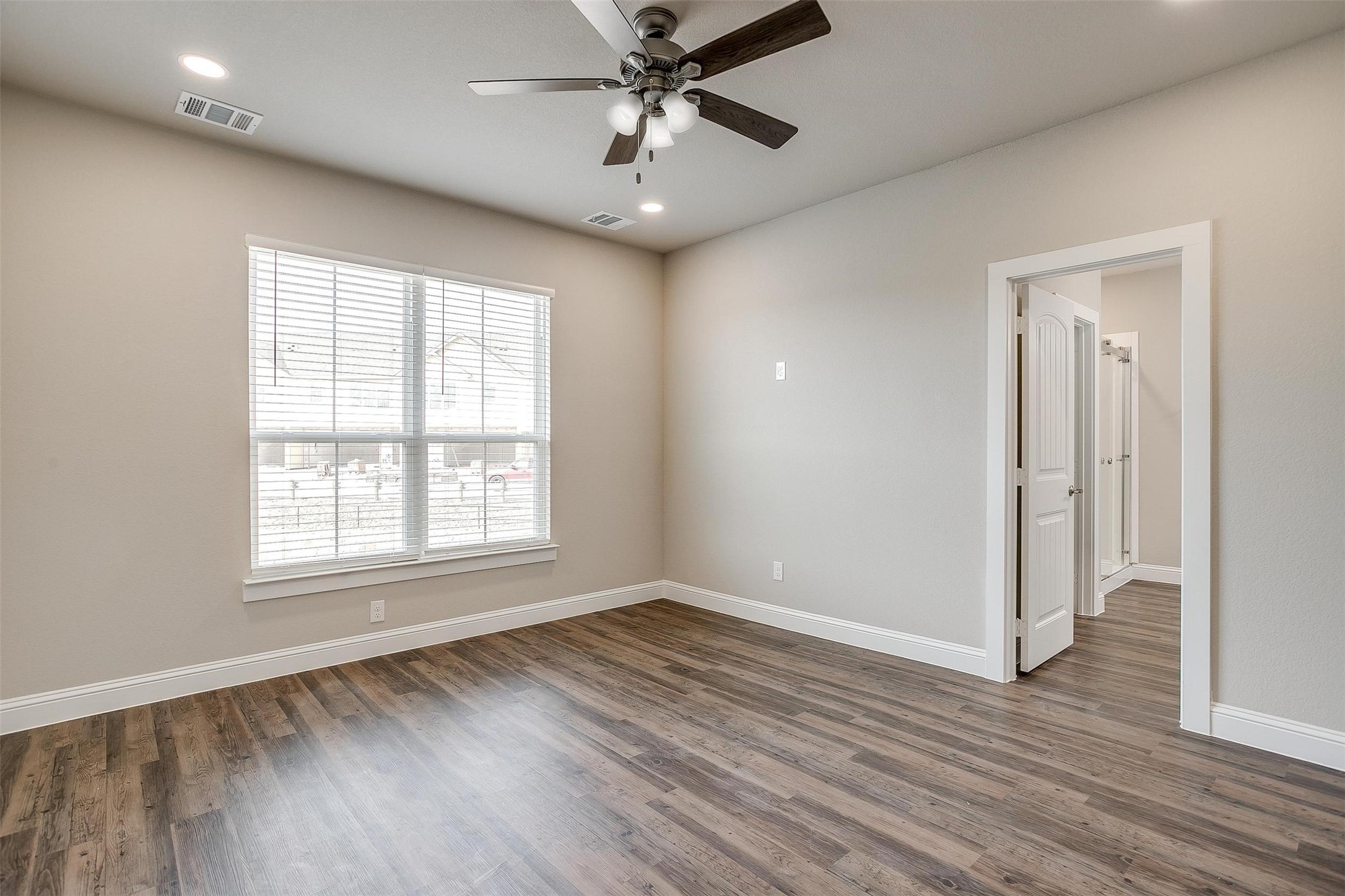 544 Lake Point Drive Weatherford TX 76087
