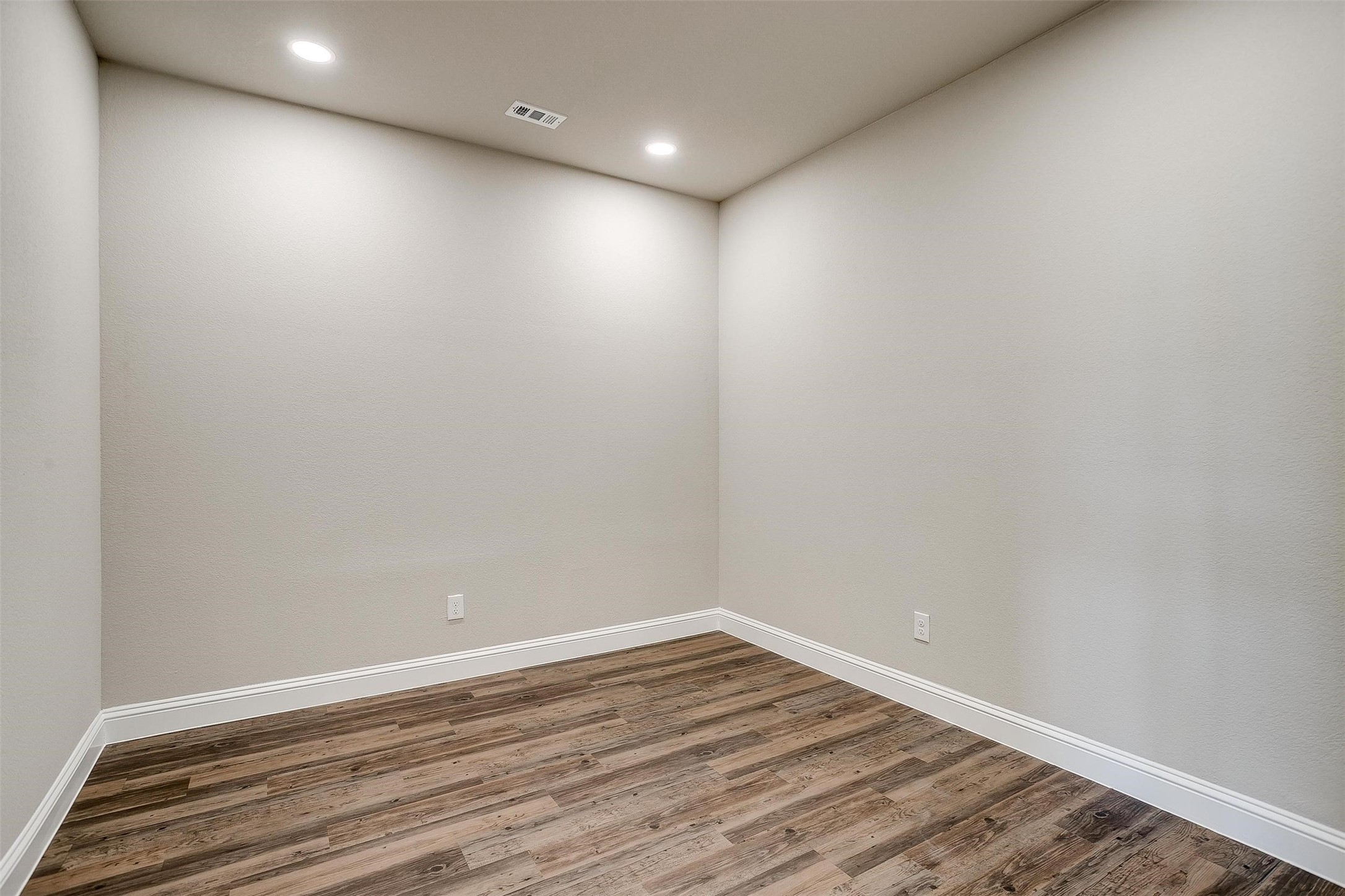 544 Lake Point Drive Weatherford TX 76087