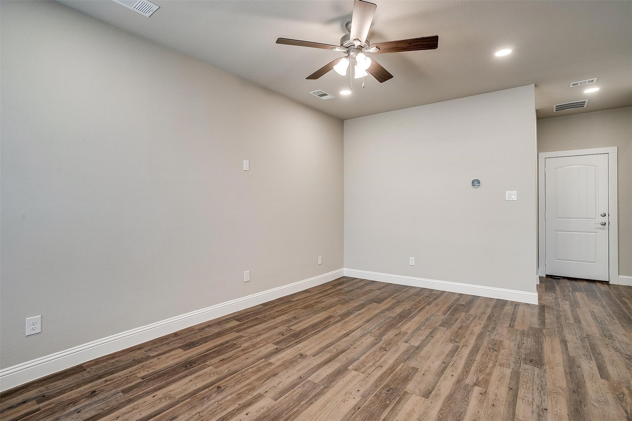 544 Lake Point Drive Weatherford TX 76087