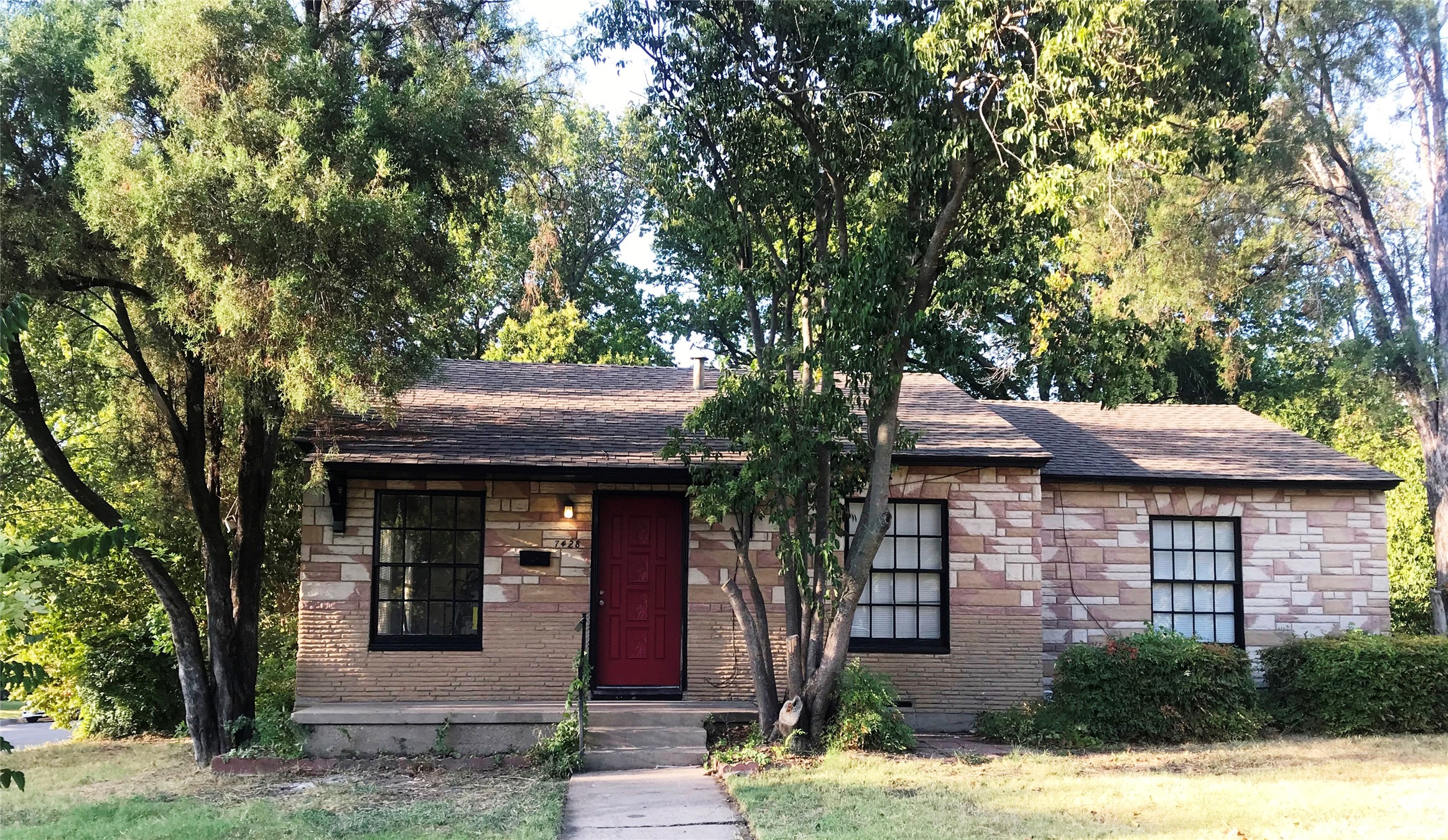 7428 Gaston Avenue Fort Worth TX 76116