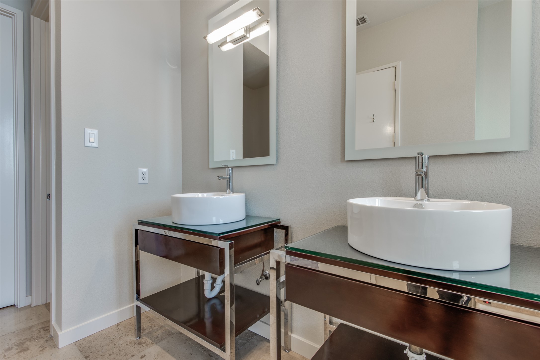 4235 Holland Avenue Dallas TX 75219