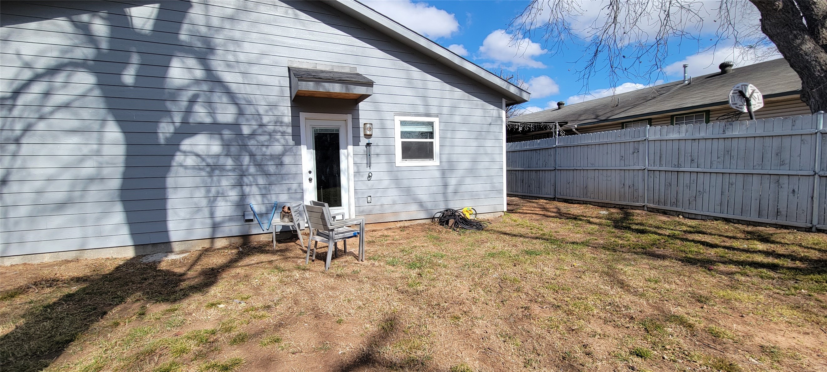 1012 E Oak Street Denton TX 76205