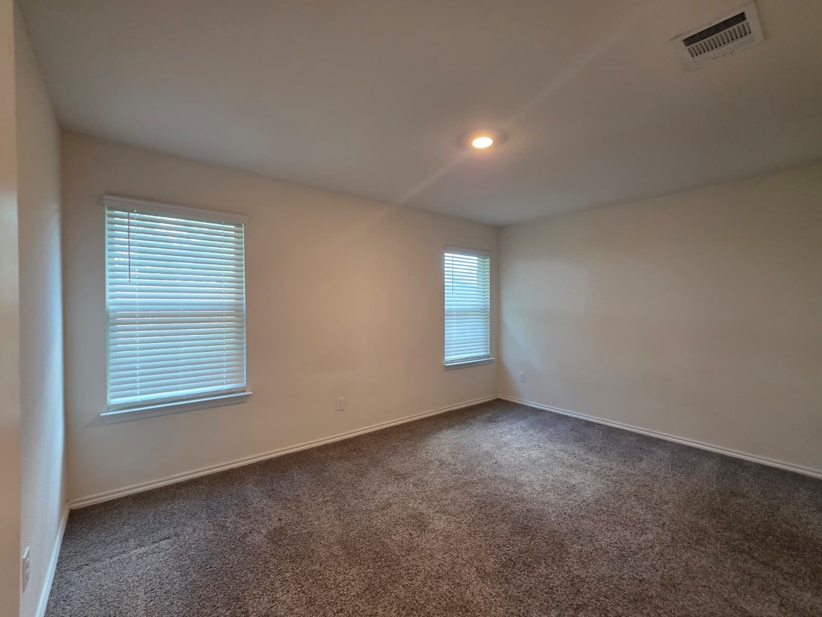 1215 Knoll Drive Ennis TX 75119