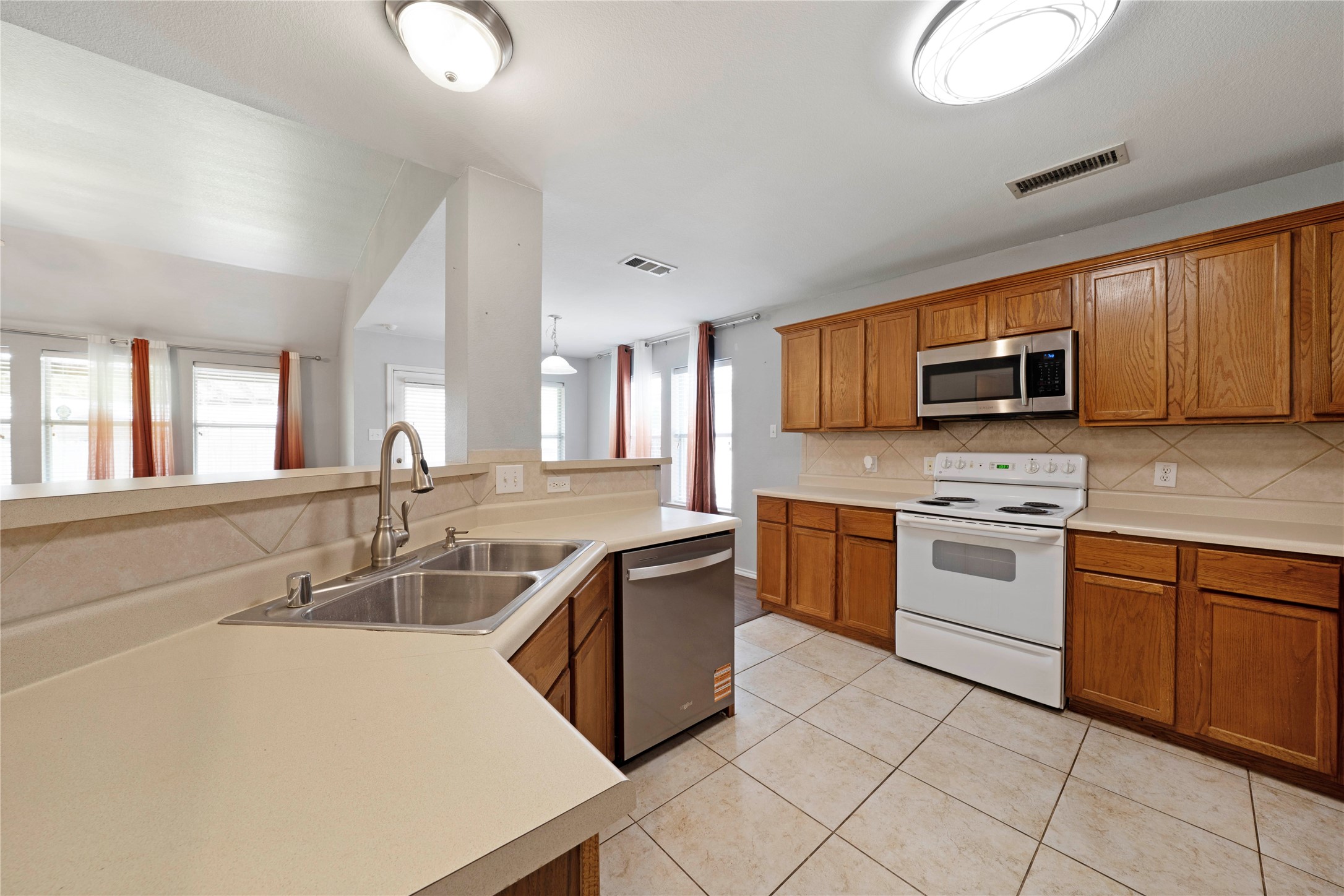 2105 Arthur Street Mckinney TX 75071