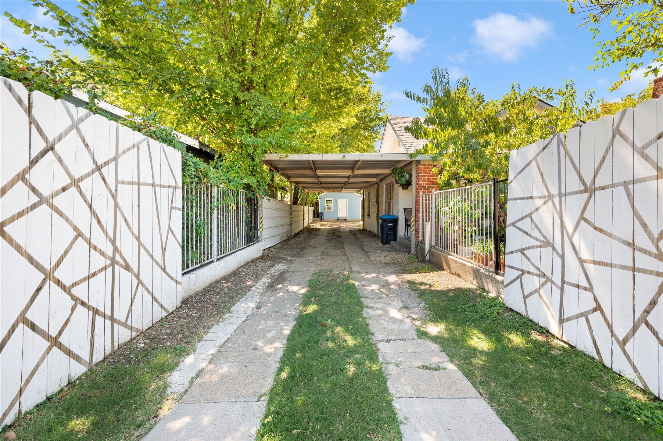 3524 Avenue M Fort Worth TX 76105