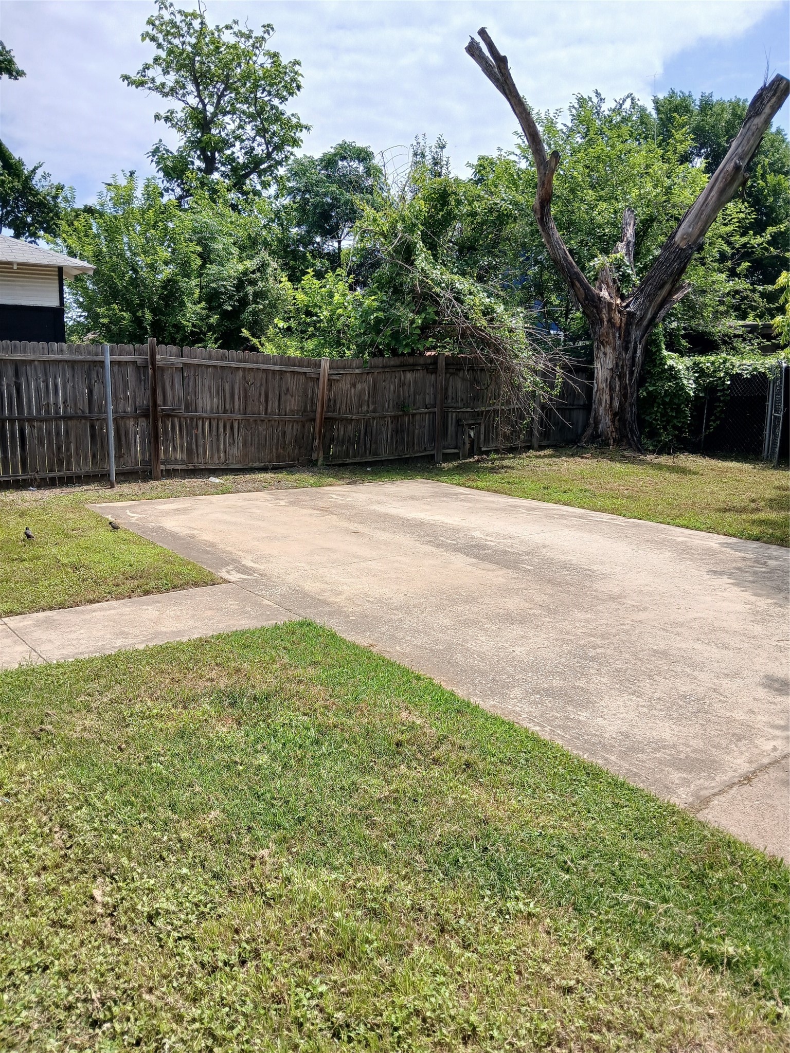 3100 Metropolitan Avenue Dallas TX 75215