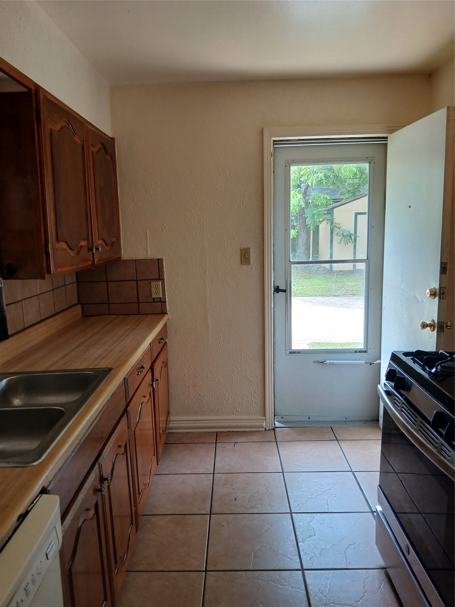 3100 Metropolitan Avenue Dallas TX 75215