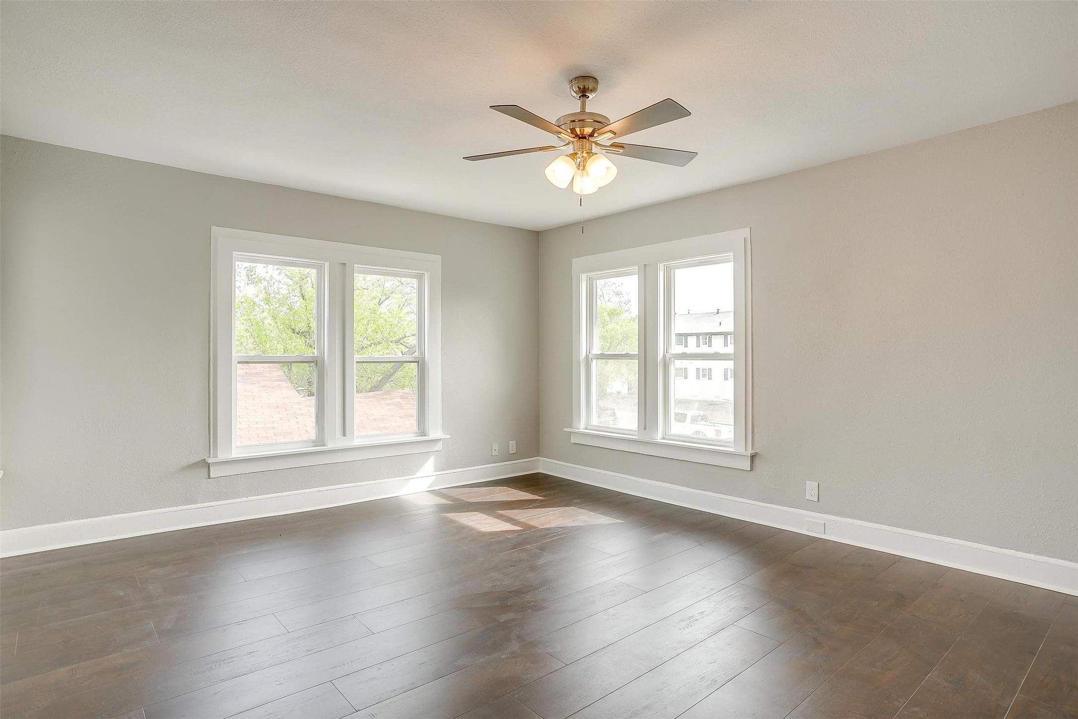 2932 Travis Avenue Fort Worth TX 76110