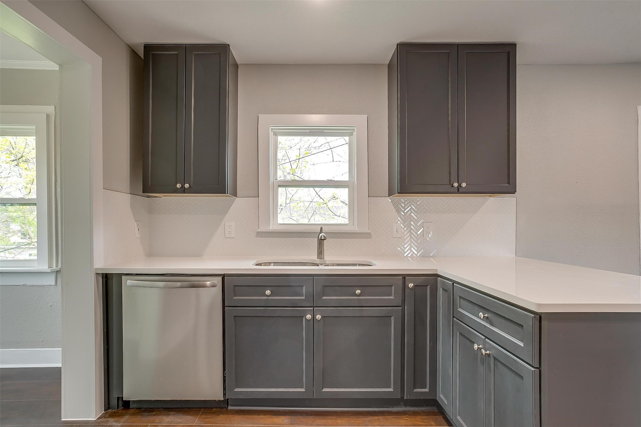 2932 Travis Avenue Fort Worth TX 76110
