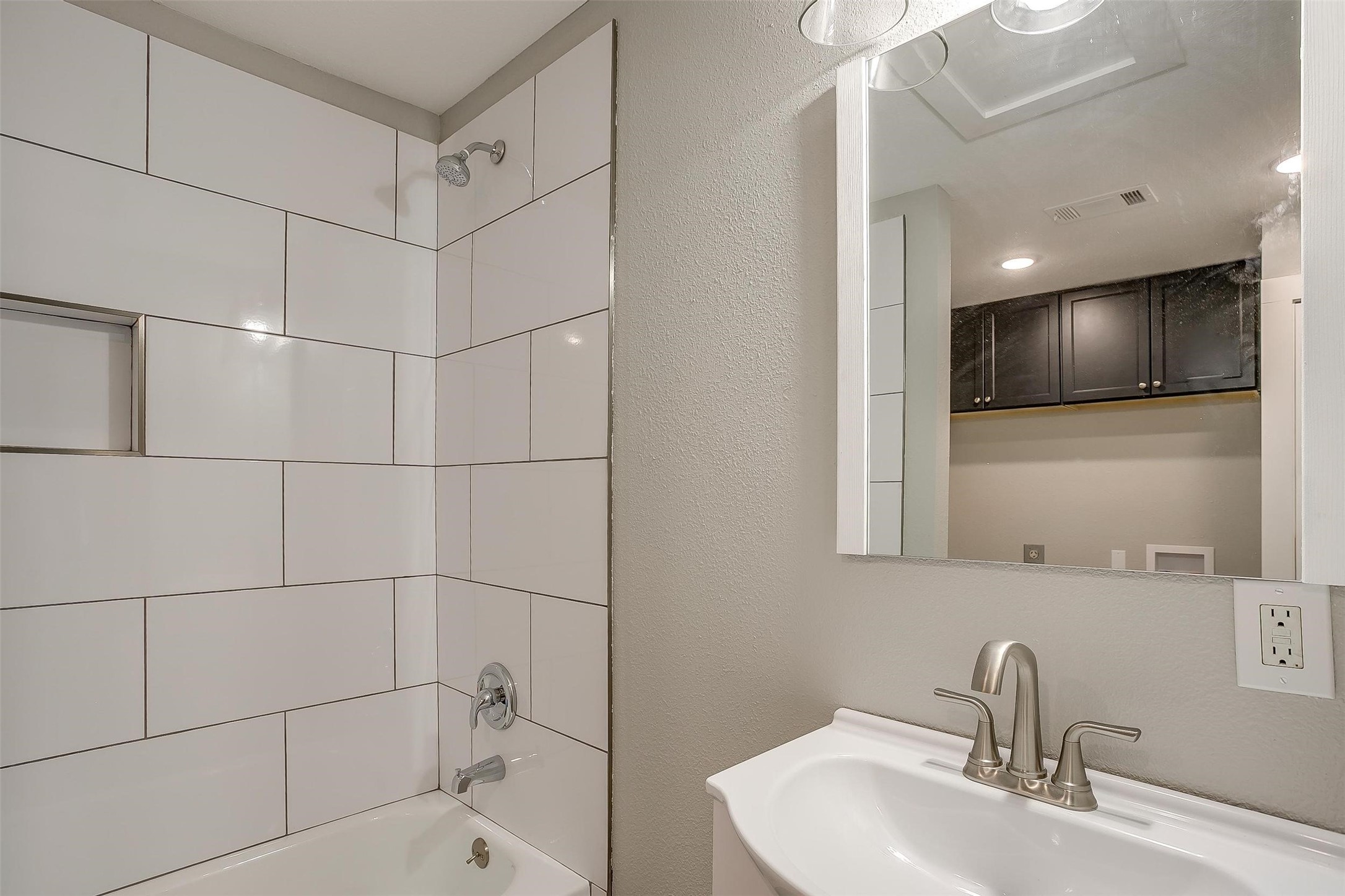 2932 Travis Avenue Fort Worth TX 76110