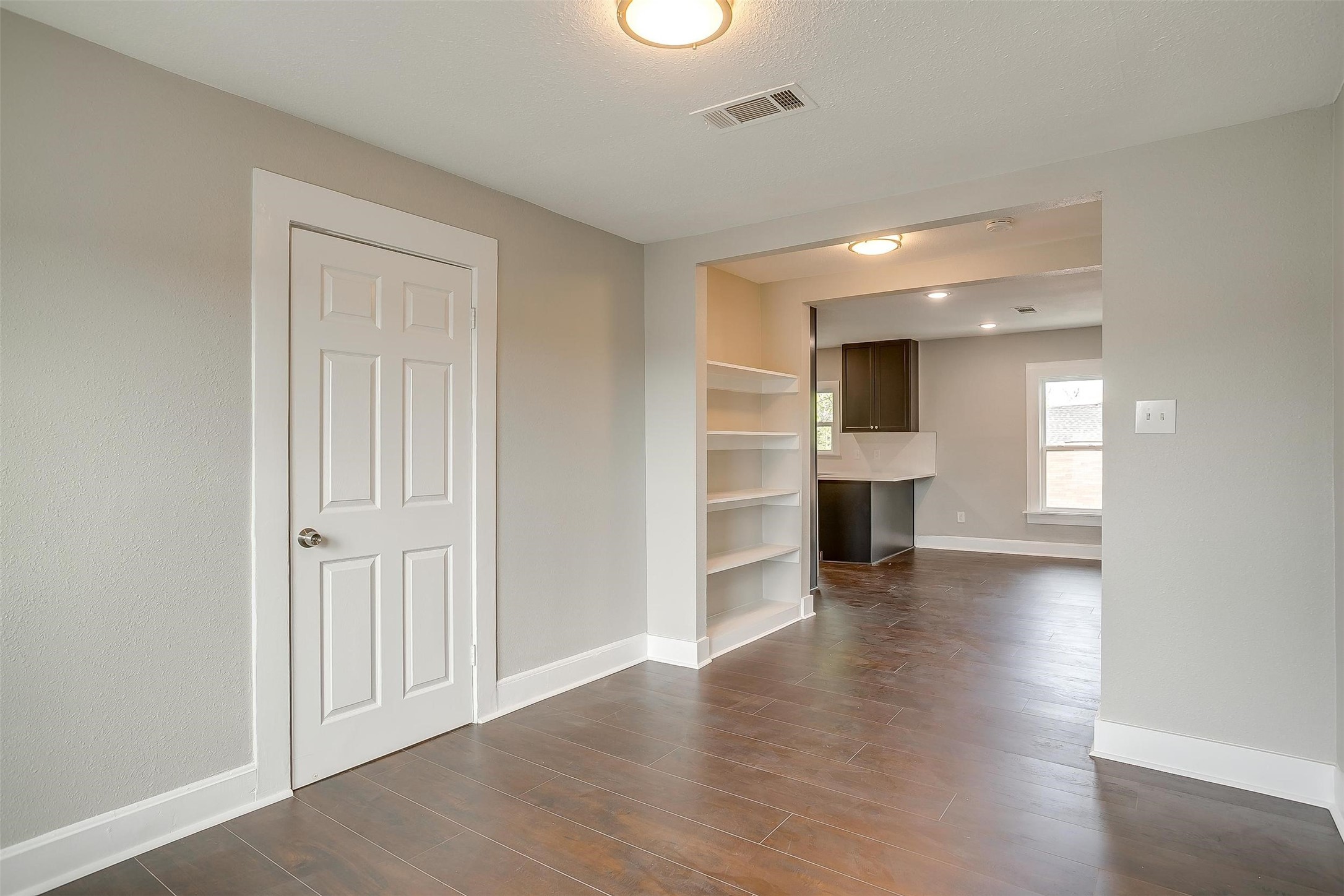 2932 Travis Avenue Fort Worth TX 76110