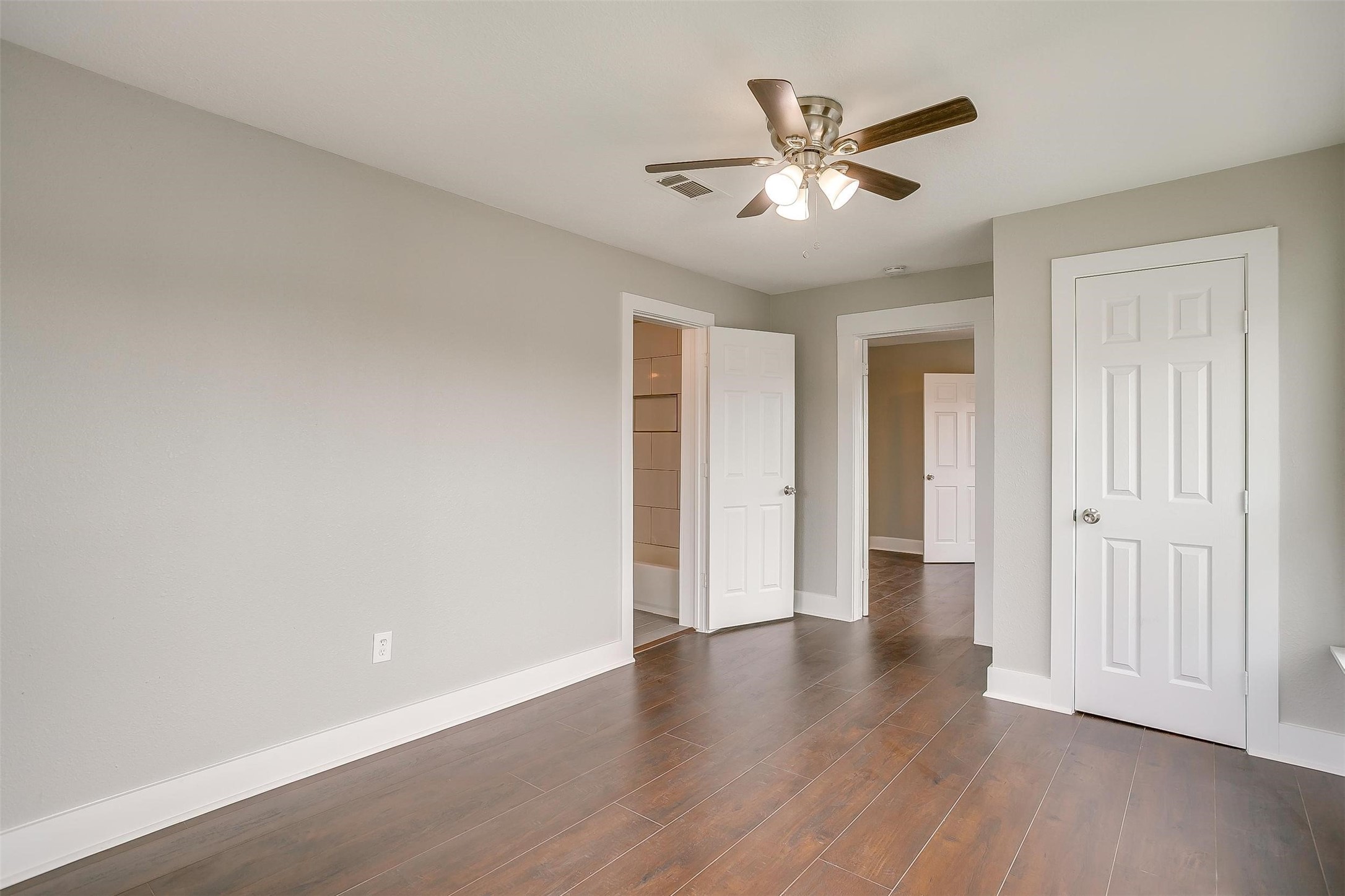 2932 Travis Avenue Fort Worth TX 76110
