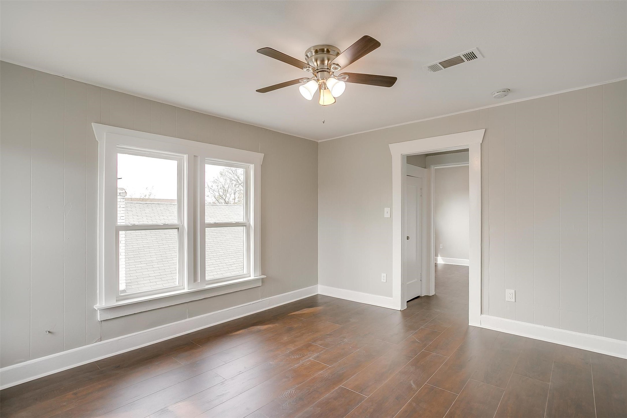 2932 Travis Avenue Fort Worth TX 76110