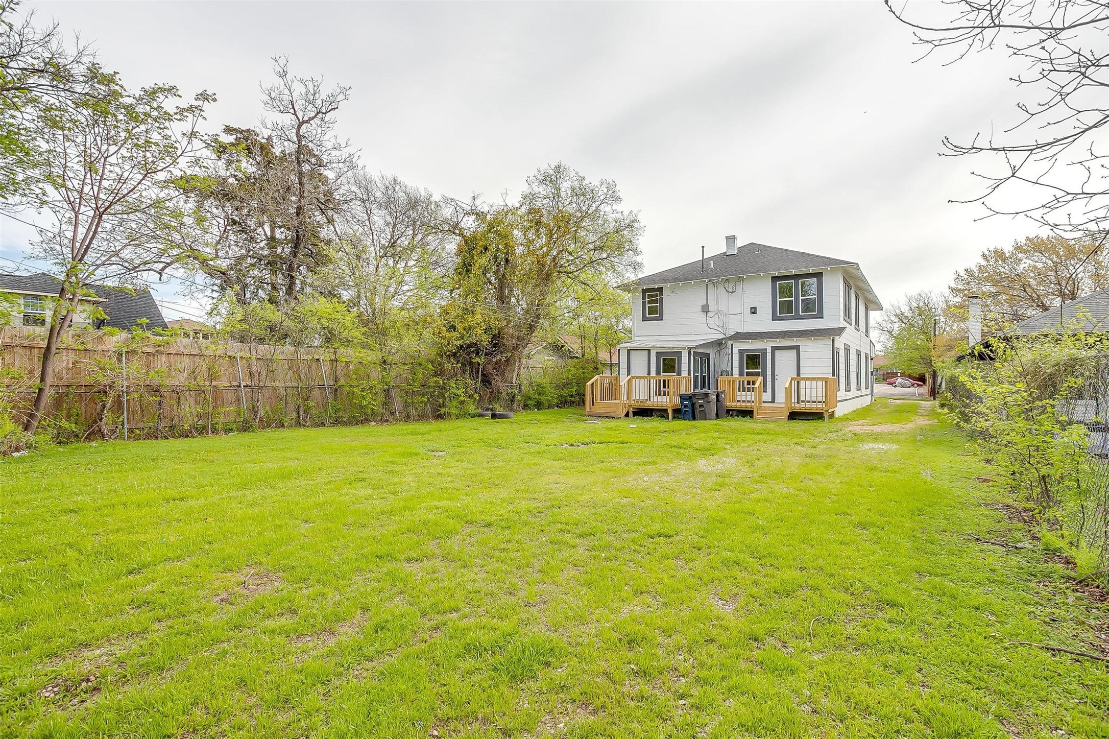 2932 Travis Avenue Fort Worth TX 76110